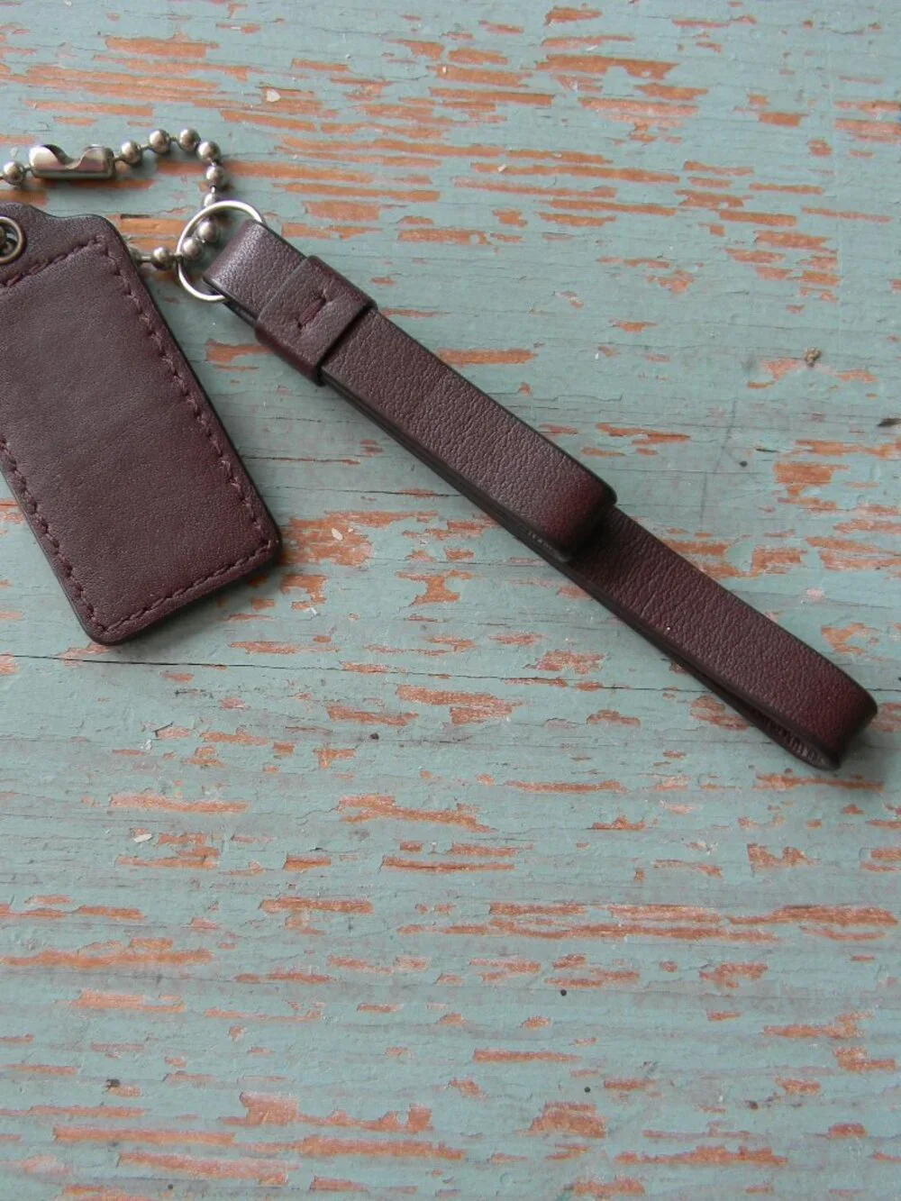 COACH BROWN LEATHER  Key Fob Bag Charm Keychain Hang Tag & PLEATED LEATHER